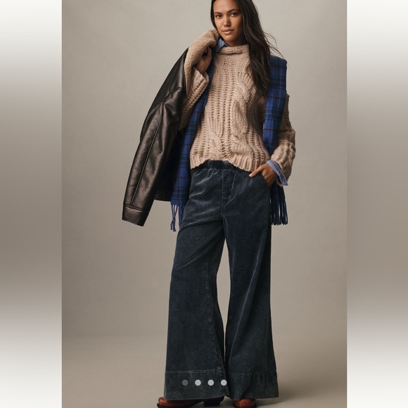 Anthropologie • Corduroy Pull-On Flare Pants